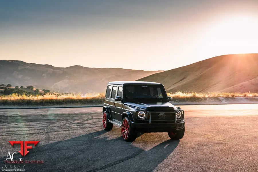Mercedes-Benz G550 on custom forged wheels