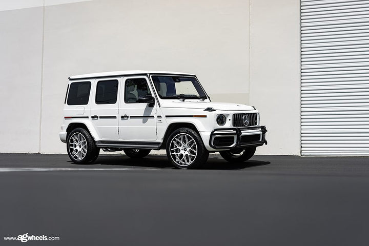 MERCEDES-BENZ G63 AMG on custom forged wheels