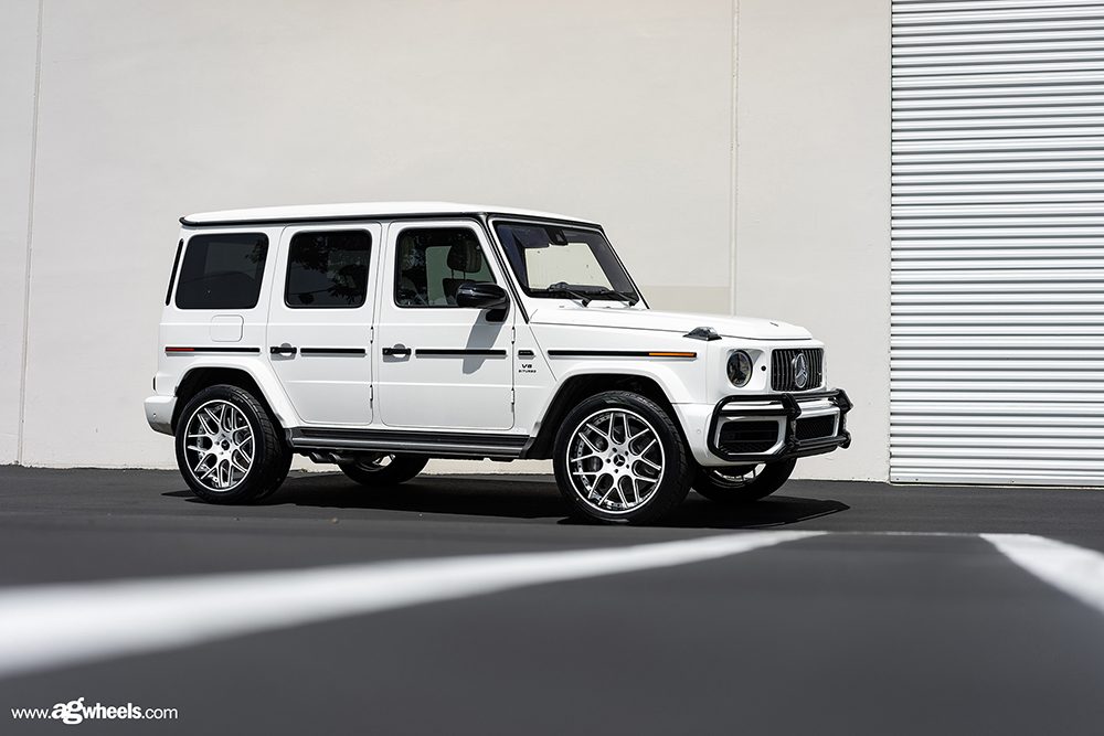 MERCEDES-BENZ G63 AMG on custom forged wheels