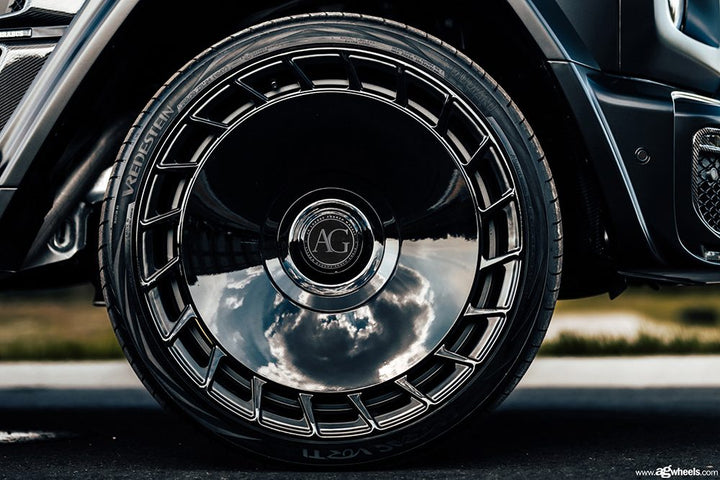 MERCEDES-BENZ G63 BRABUS on custom forged wheels