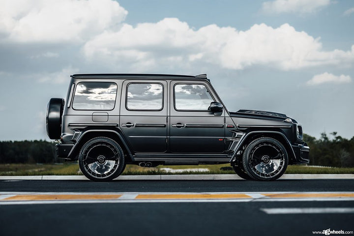 MERCEDES-BENZ G63 BRABUS on custom forged wheels