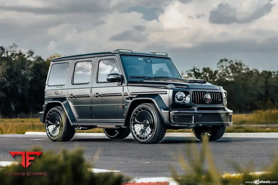 MERCEDES-BENZ G63 BRABUS on custom forged wheels