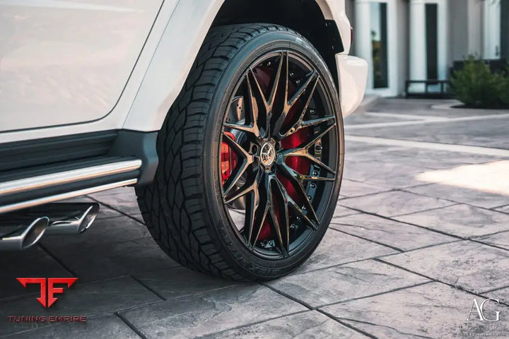 Mercedes-Benz G63 on custom forged wheels