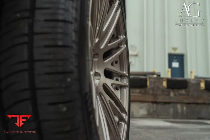 Mercedes-Benz GL63 AMG on custom forged wheels