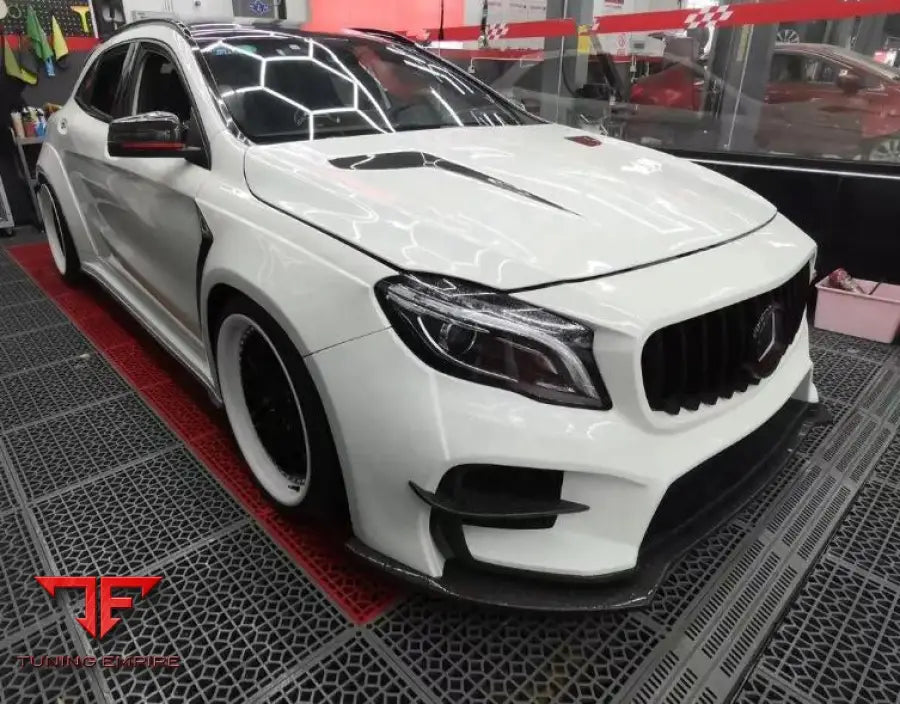 Mercedes-Benz GLA45 Wide Body Kit