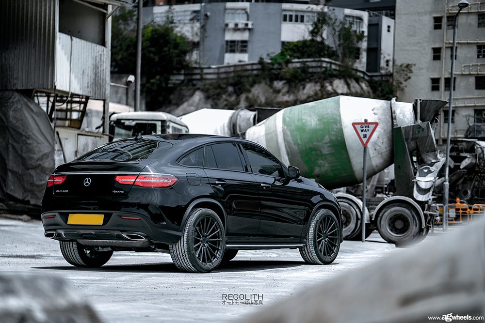 MERCEDES-BENZ GLE400 on custom forged wheels