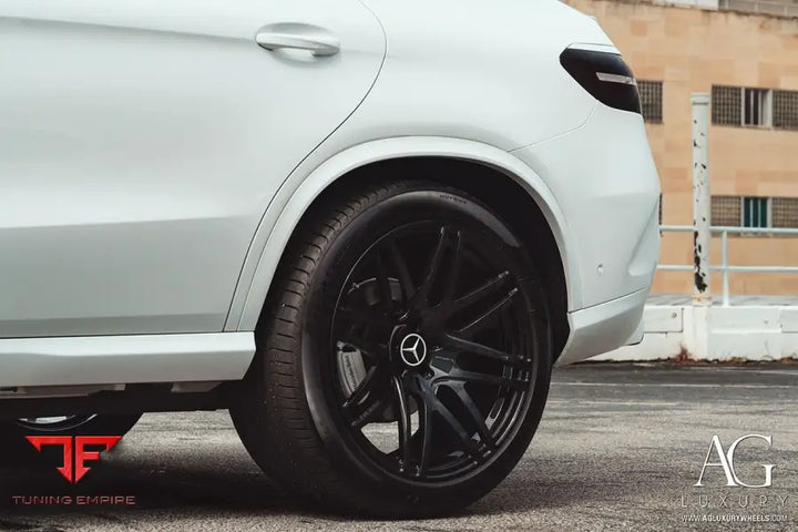 Mercedes-Benz GLE43 AMG on custom forged wheels