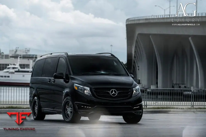 Mercedes-Benz Metris on custom forged wheels