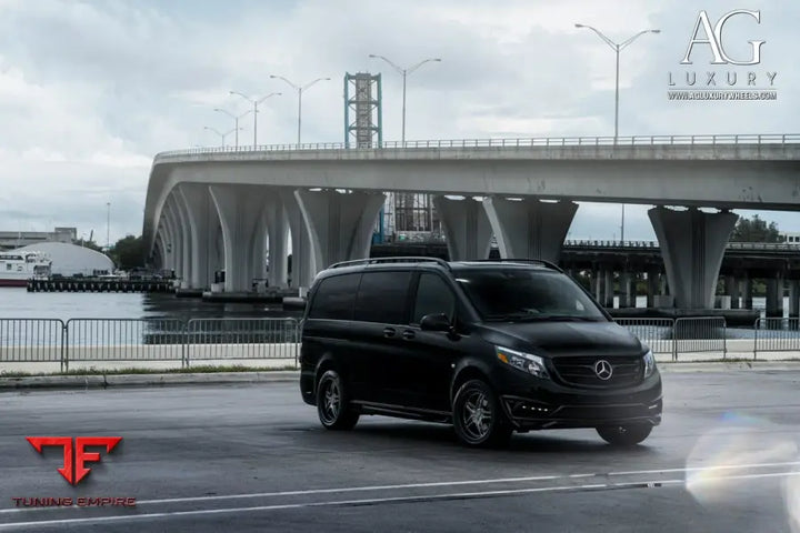 Mercedes-Benz Metris on custom forged wheels