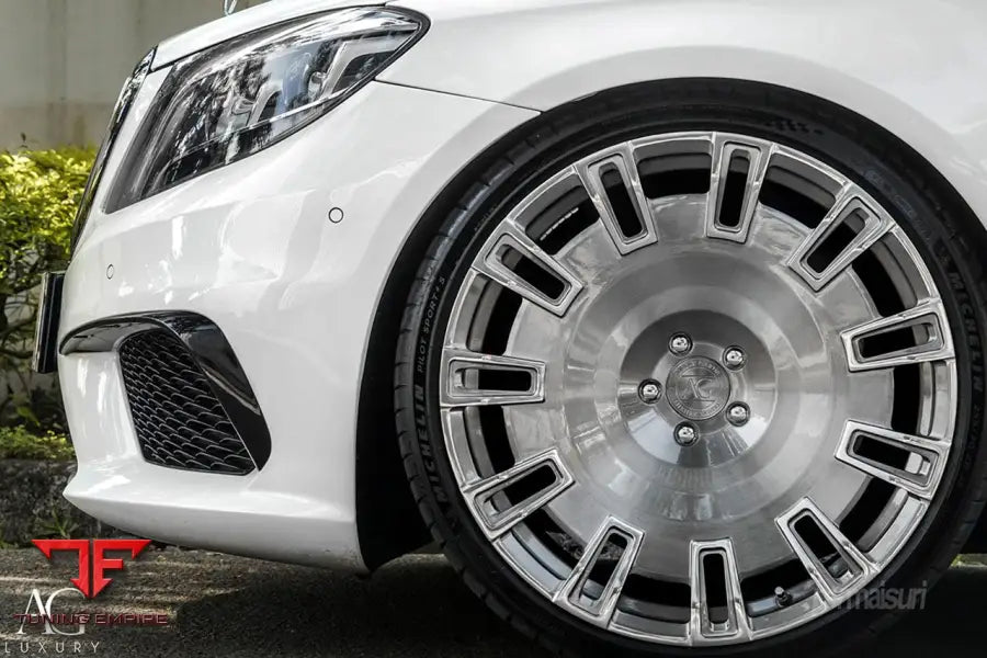 Mercedes-Benz S400 on custom forged wheels