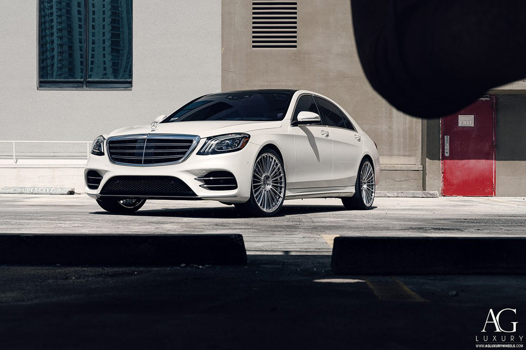 Mercedes-Benz S560 on custom forged wheels