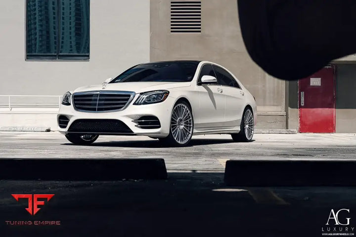 Mercedes-Benz S560 on custom forged wheels