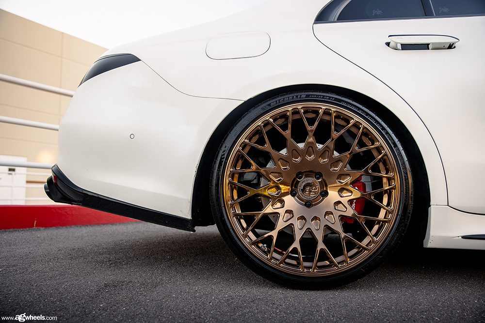 MERCEDES-BENZ S580 on custom forged wheels