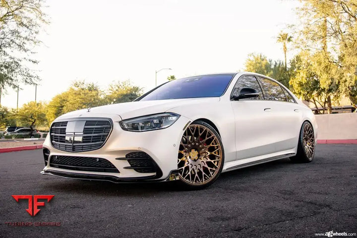 MERCEDES-BENZ S580 on custom forged wheels