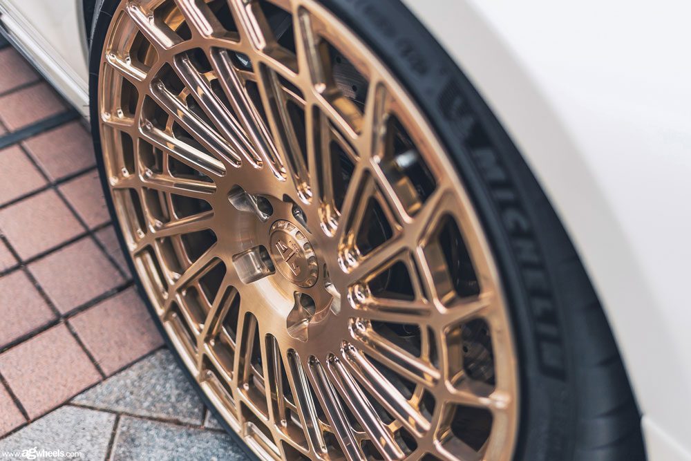 MERCEDES-BENZ SLS on custom forged wheels