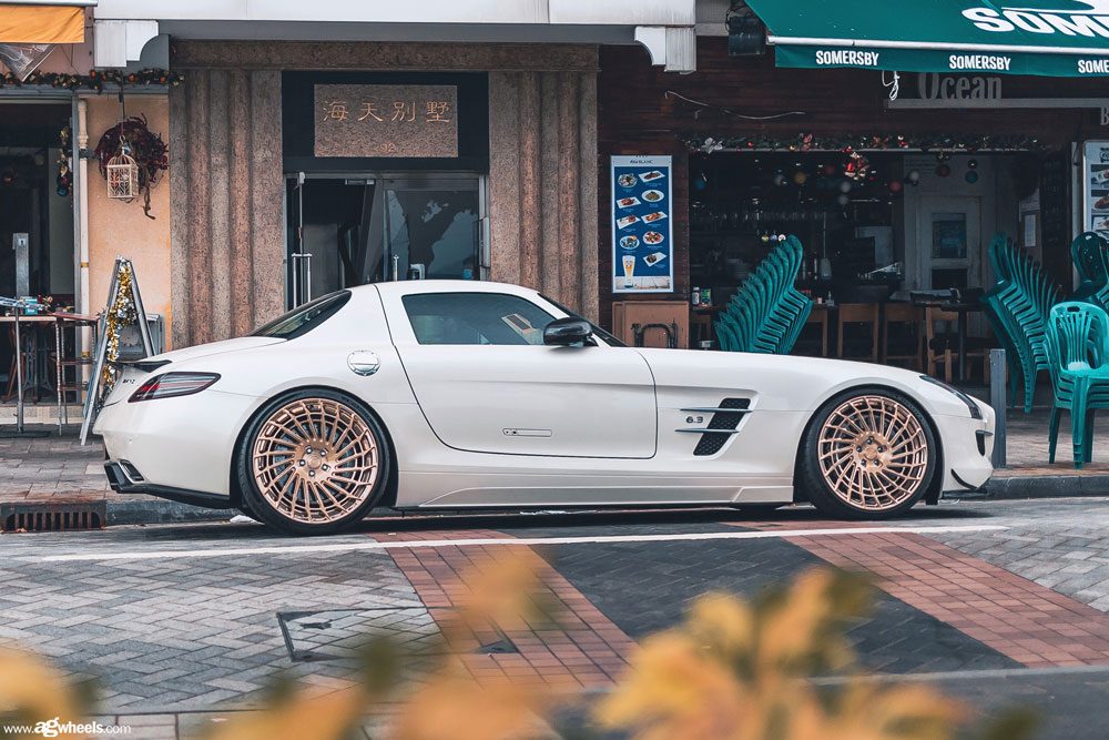 MERCEDES-BENZ SLS on custom forged wheels