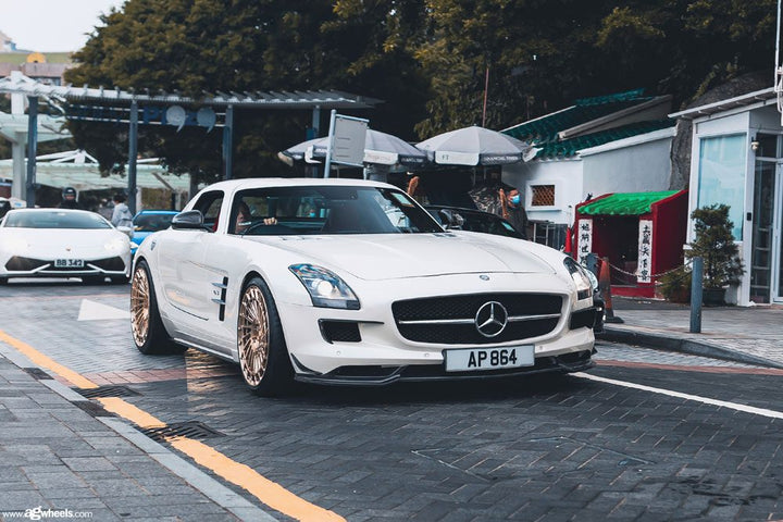 MERCEDES-BENZ SLS on custom forged wheels