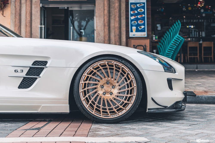 MERCEDES-BENZ SLS on custom forged wheels