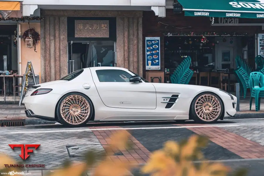 MERCEDES-BENZ SLS on custom forged wheels