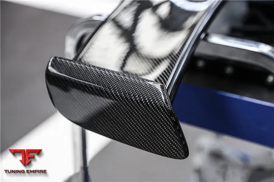 MERCEDES-BENZ W204 C CLASS C63 AMG SEDAN BKSS STYLE CARBON FIBER TRUNK SPOILER BSD