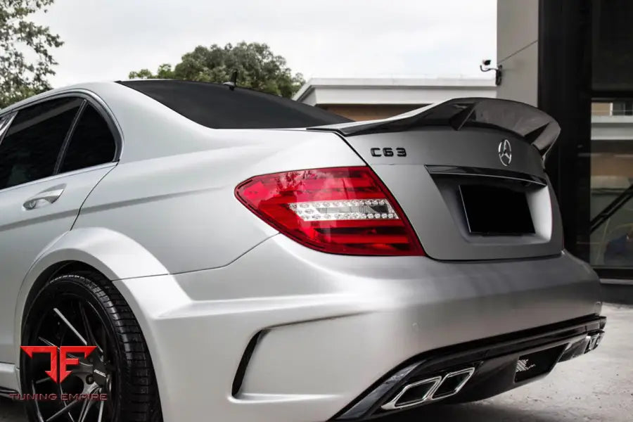 MERCEDES-BENZ W204 C CLASS C63 AMG SEDAN RT STYLE CARBON FIBER TRUNK SPOILER BSD