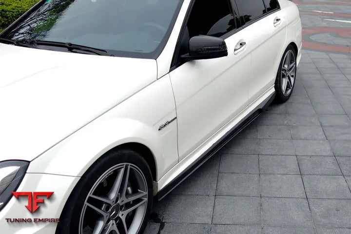 MERCEDES BENZ W204 C63 AMG SEDAN VS STYLE CARBON FIBER SIDE SKIRTS BSD