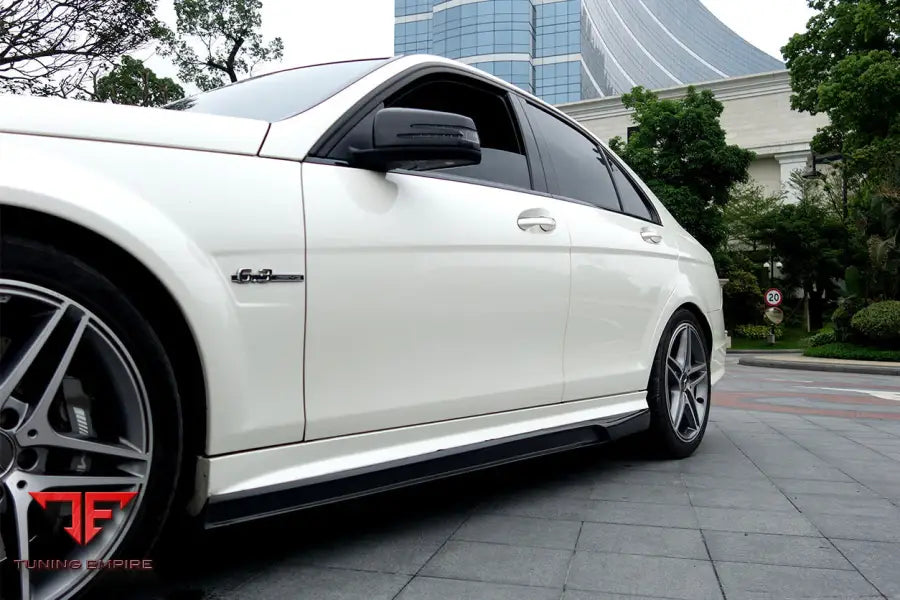 MERCEDES BENZ W204 C63 AMG TC STYLE CARBON FIBER SIDE SKIRTS BSD