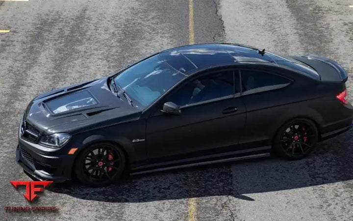 MERCEDES BENZ W204 C63 CARBON HOOD WITH GLASS IN CENTER BSD