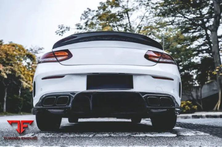 MERCEDES-BENZ W205 C43 COUPE AMG SPORT 2019 + CARBON BODY KIT