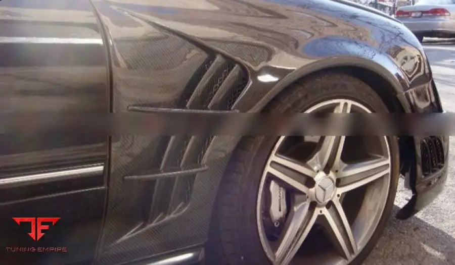 MERCEDES C-CLASS W203 BODY KIT