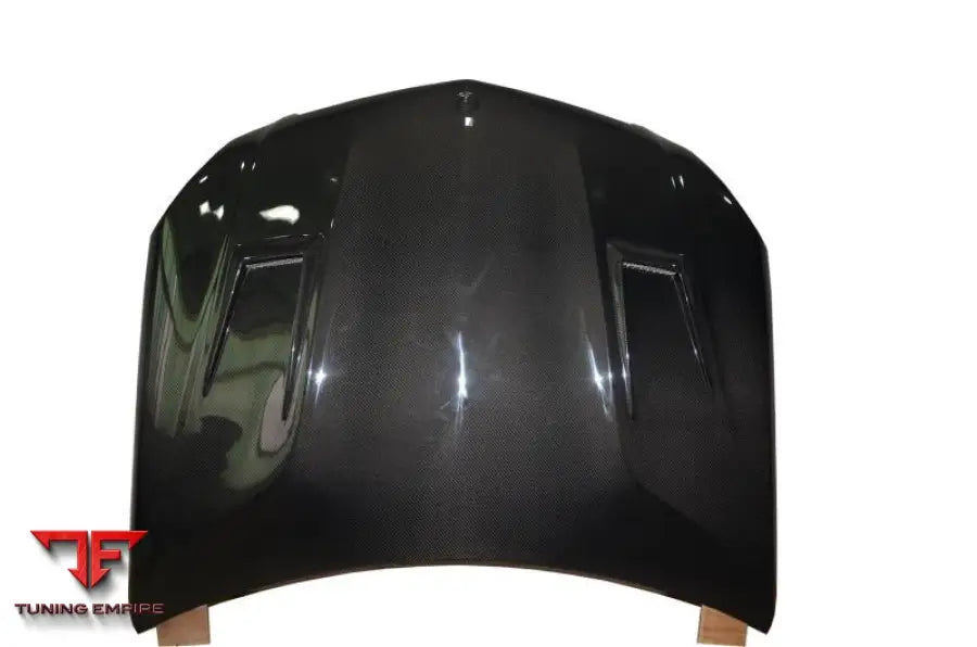 MERCEDES C63 AMG W204 CARBON HOOD WITH 2 SIDE VENTS