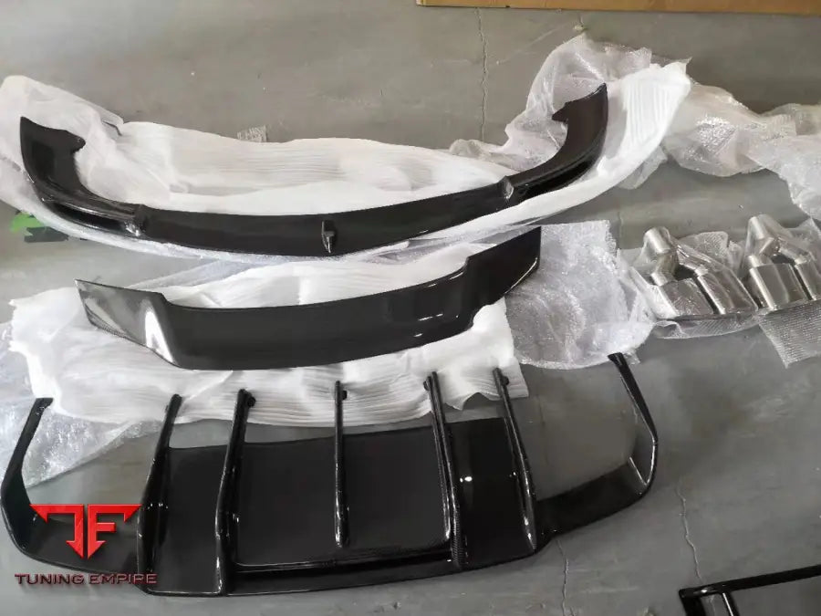 MERCEDES CLS 63 AMG CARBON PARTS C218