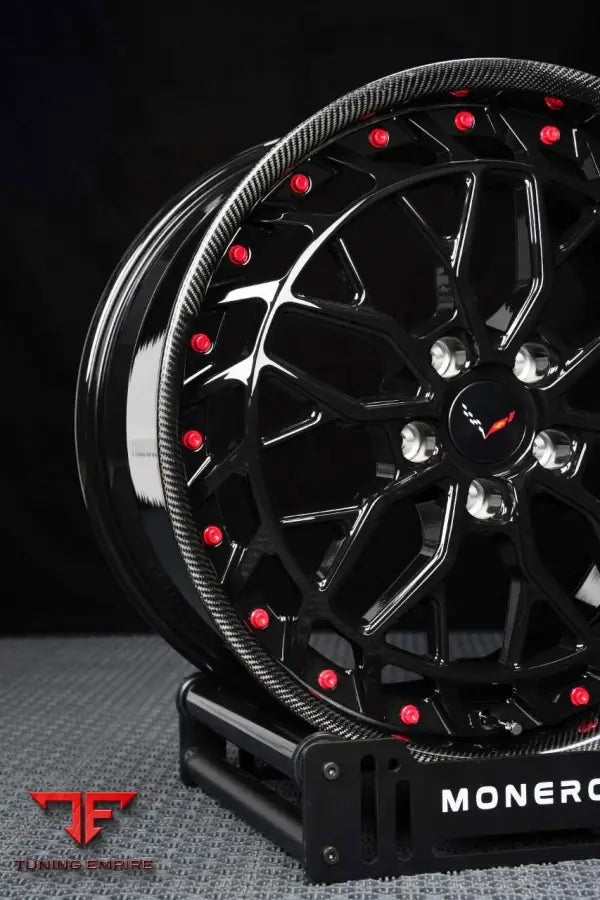 MONERO FORGED WHEELS WITH CARBON LIP