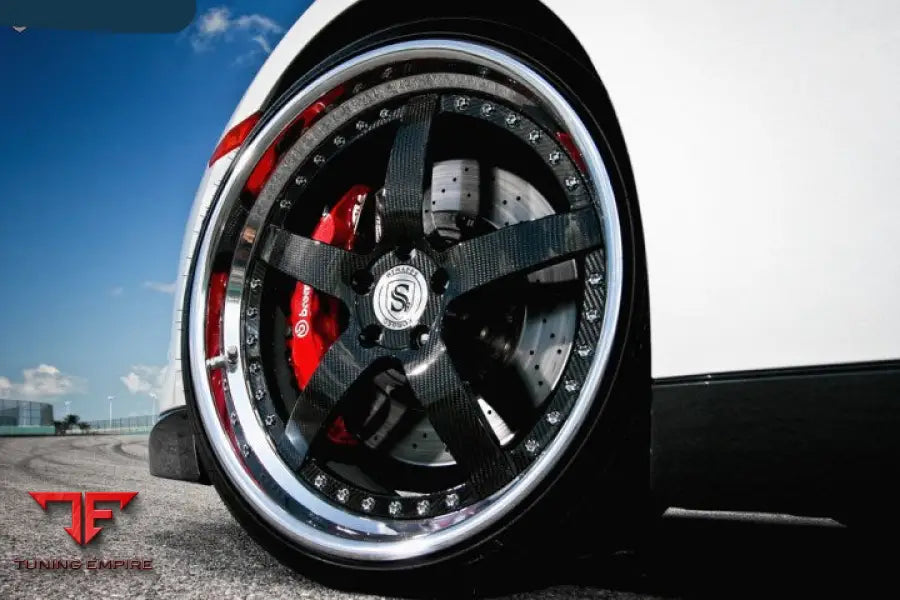 NISSAN GT-R FORGED WHEELS
