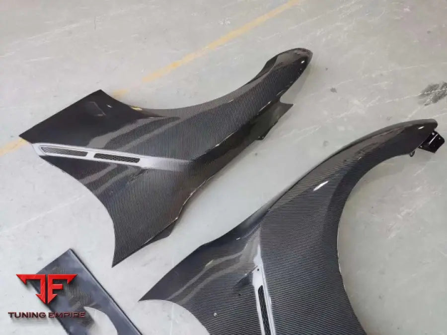 NISSAN GT-R R35 2007 - 2020 DRY CARBON BODY KIT