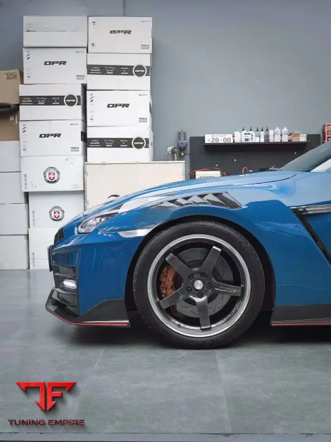 NISSAN GT-R R35 2008 - 2024 AUTHENTIC DARWINPRO DRY CARBON BODY KIT