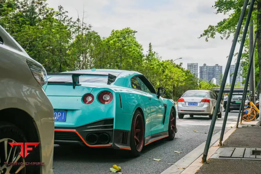 NISSAN GT-R UPGRADE TO NISMO CARBON FIBER PARTS