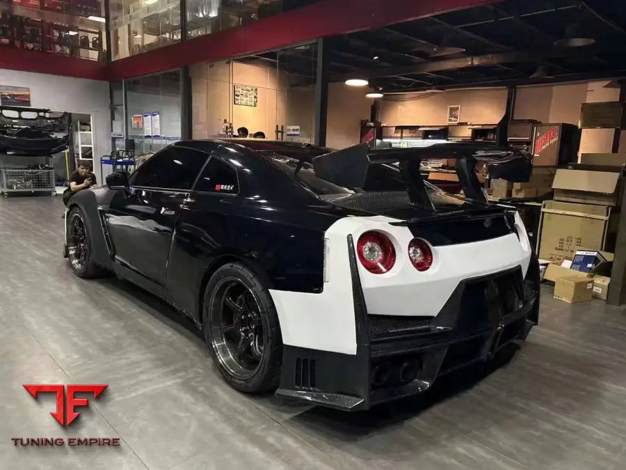 NISSAN GTR NISMO CARBON FIBER BODY KIT 2024Y
