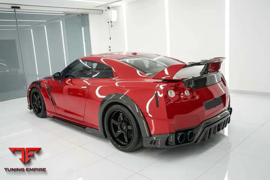 NISSAN GTR R35 BODY KIT