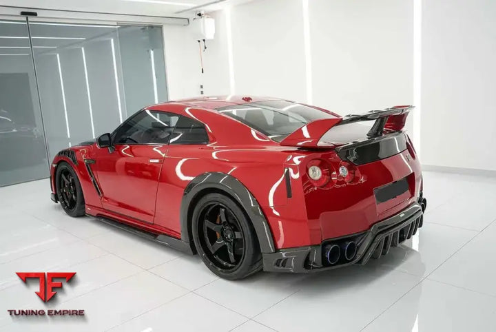 NISSAN GTR R35 BODY KIT