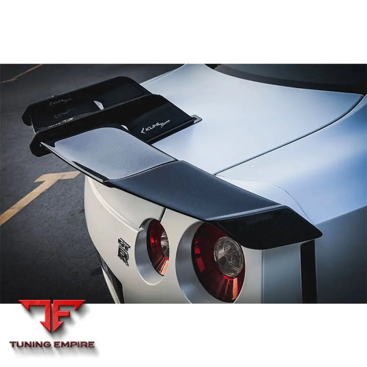 NISSAN GTR R35 CARBON FIBER REAR SPOILER 2007Y