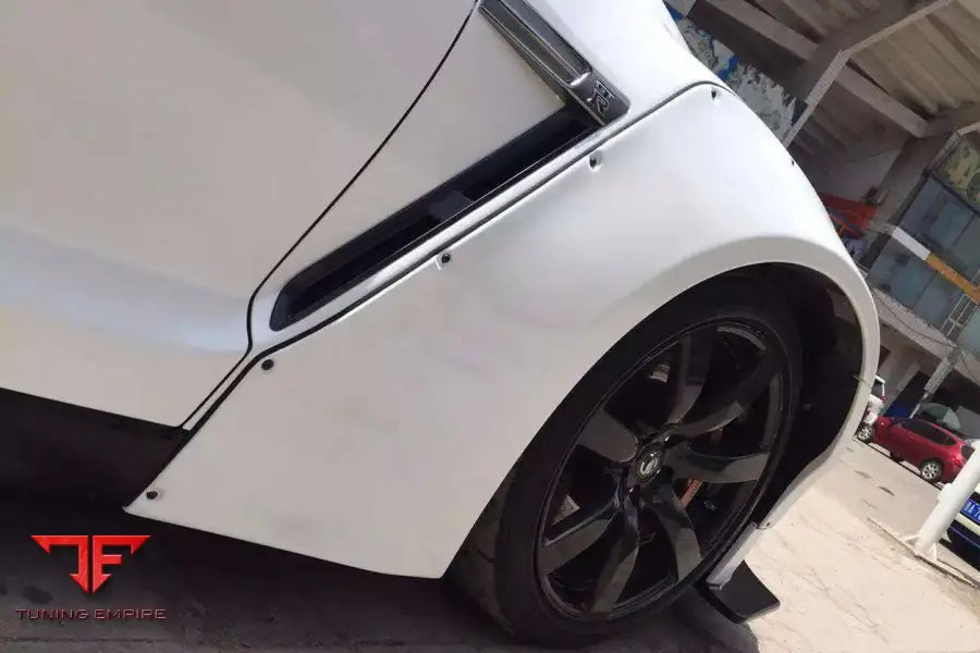 NISSAN GTR R35 CBA/DBA DE STYLE WIDE FENDER FLARES BSD