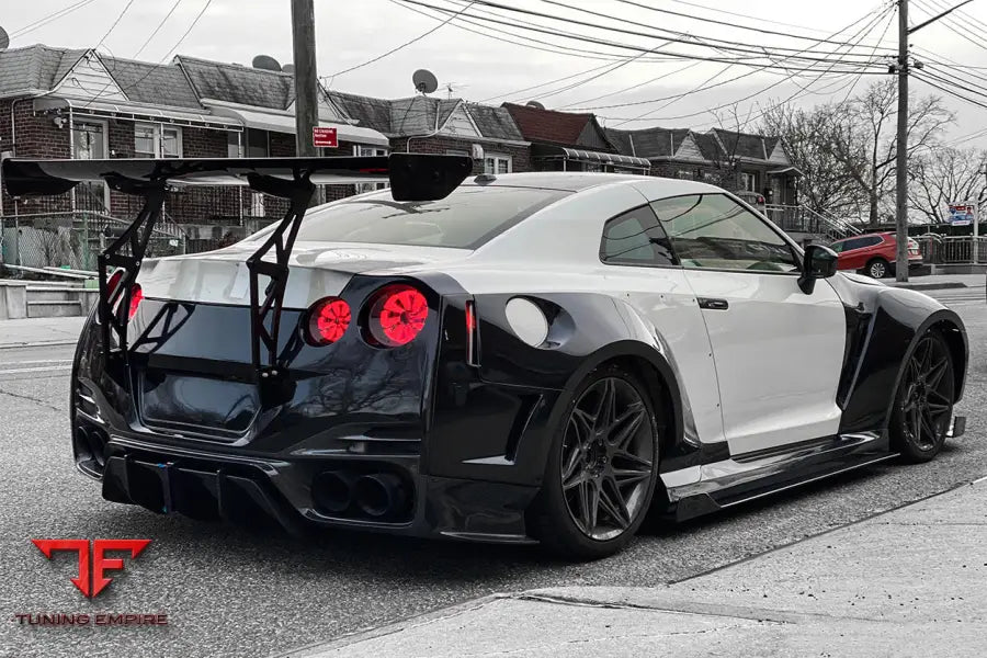 NISSAN GTR R35 CBA & DBA & EBA BKSSII STYLE PARTIAL CARBON FIBER FULL WIDE BODY KIT BSD