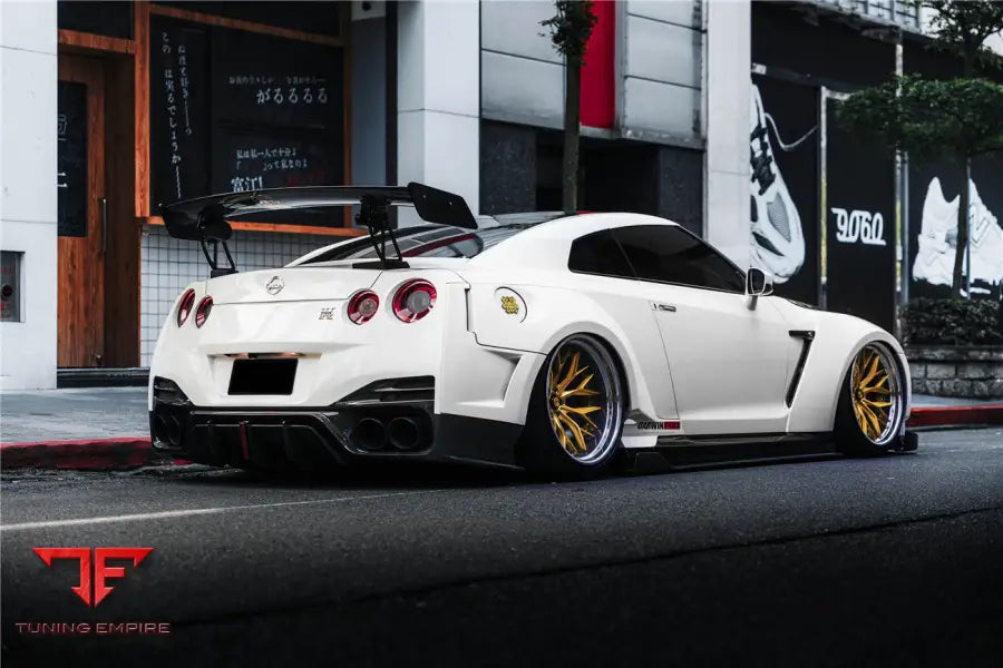 NISSAN GTR R35 CBA & DBA & EBA BKSSII STYLE REAR BUMPER WITH DIFFUSER & LED LIGHT BSD