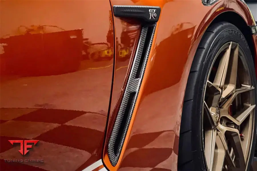 NISSAN GTR R35 CBA/DBA/EBA CARBON FIBER FENDER VENTS BSD