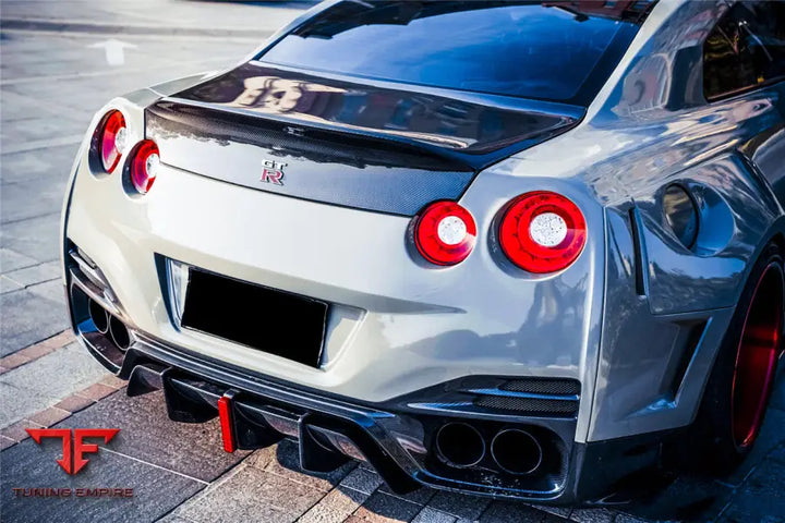 NISSAN GTR R35 CBA/DBA/EBA DLK STYLE CARBON FIBER TRUNK BSD