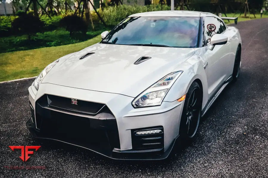 NISSAN GTR R35 CBA DBA VER17 NSM STYLE PARTIAL CARBON FIBER FRONT BUMPER BSD