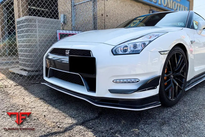 NISSAN GTR R35 DBA MINES STYLE CARBON FIBER FRONT CANARDS BSD