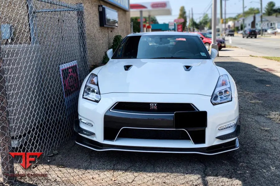 NISSAN GTR R35 DBA MINES STYLE CARBON FIBER FRONT CANARDS BSD