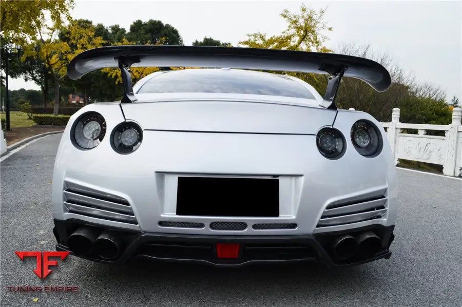 NISSAN GTR R35 DBA VA STYLE REAR DIFFUSER WITH LED LIGHT BSD
